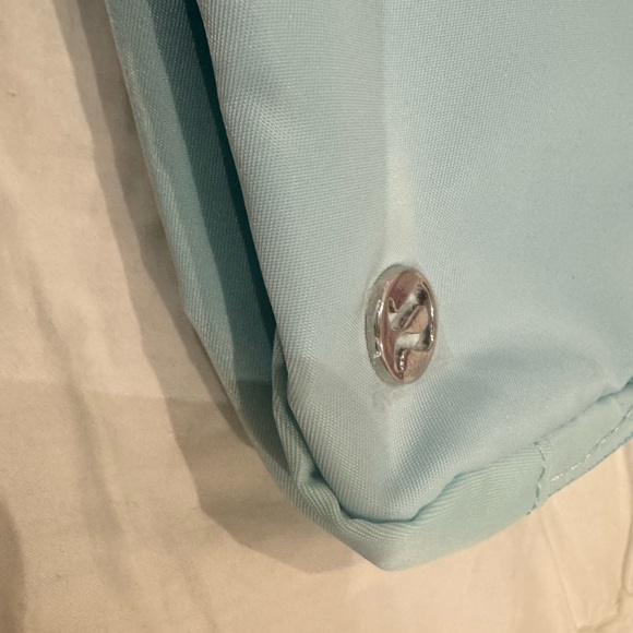 Lululemon Everywhere Belt Bag 1L | Icing Blue / Eton Blue - Picture 7 of 11